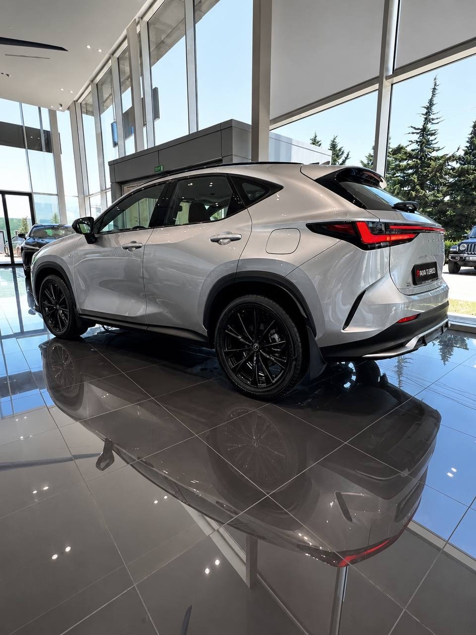 لکسوس NX 350