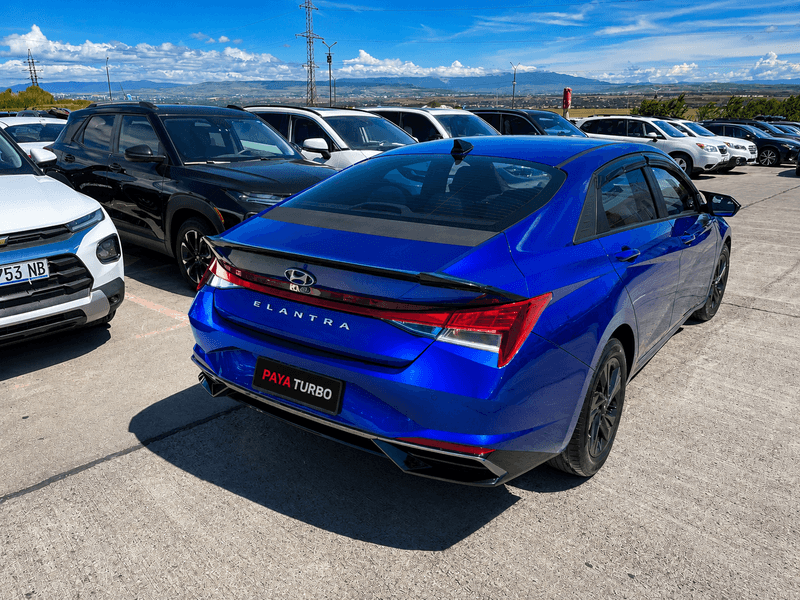 هیوندای Elantra