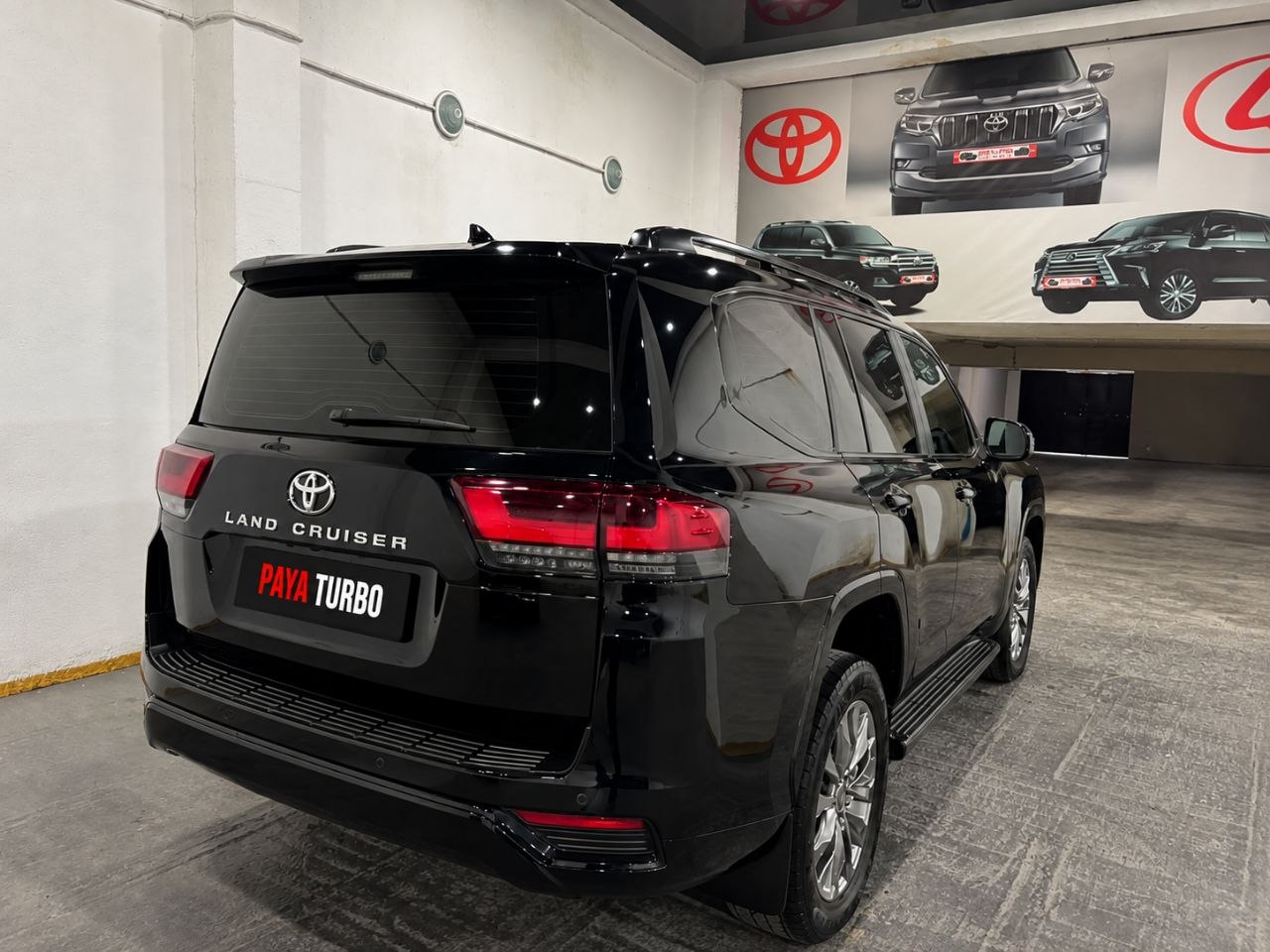 Toyota Land Cruiser