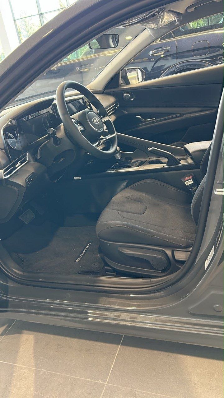 هیوندای Elantra