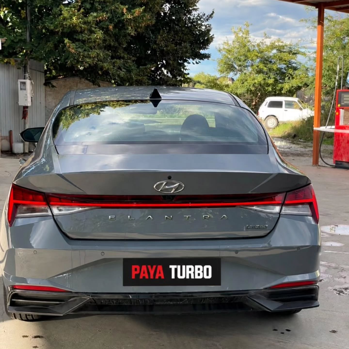 هیوندای Elantra