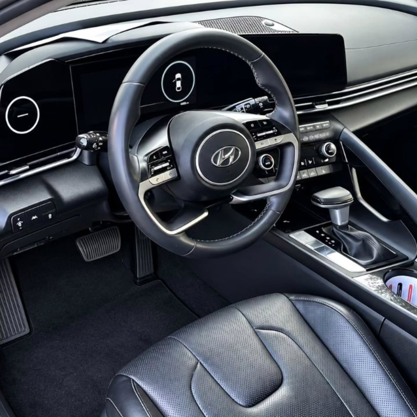 هیوندای Elantra