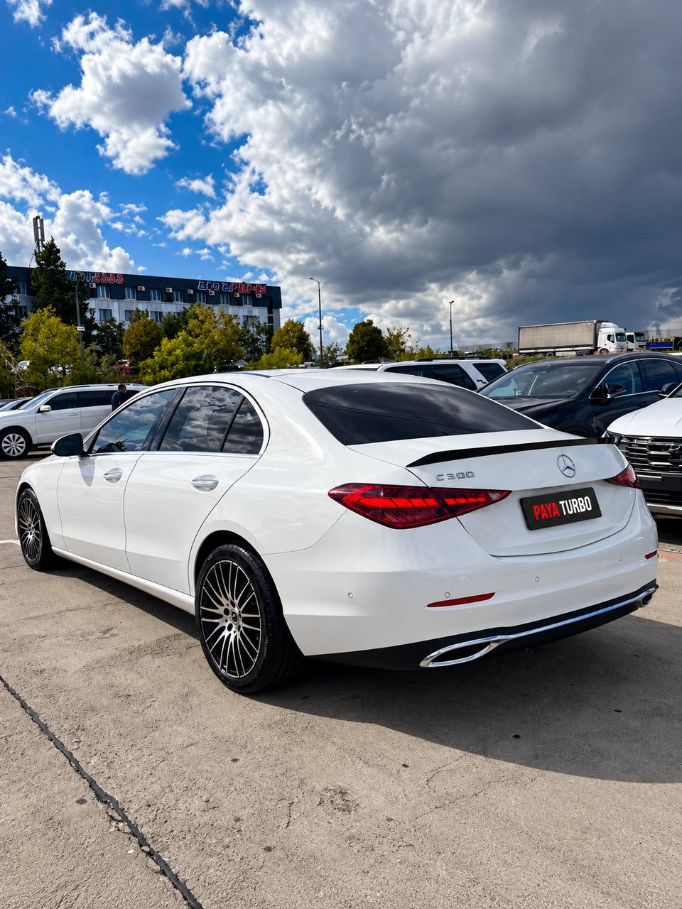 مرسدس بنز C300